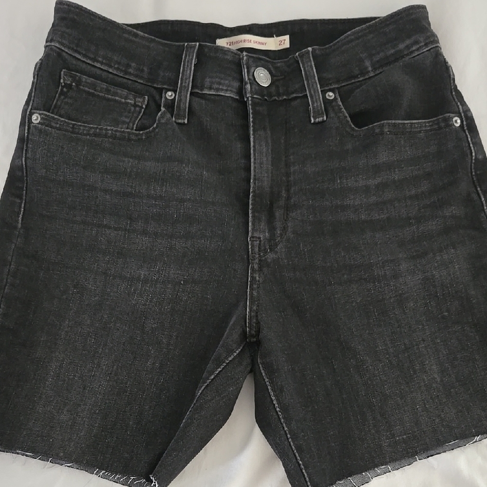 Levis High Rise Cut Off Shorts